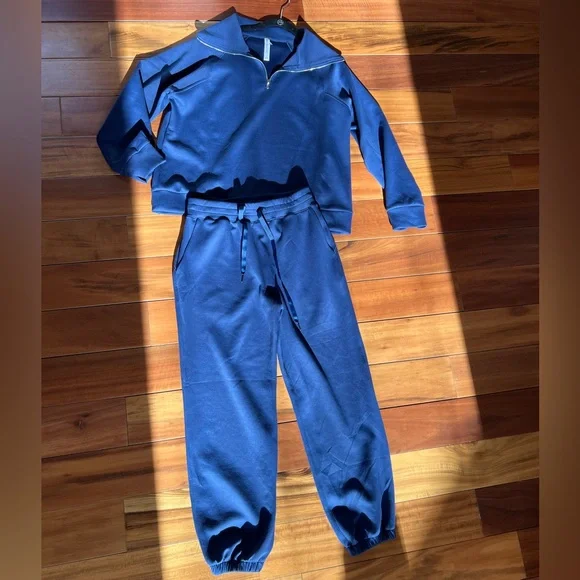 Dear Scarlett set..NWT Navy Half-Zip Lounge set, jogger style pant - Picture 13 of 13